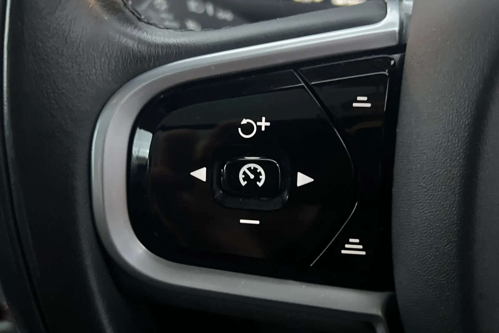 2018 VOLVO XC90 2018 VOLVO XC90