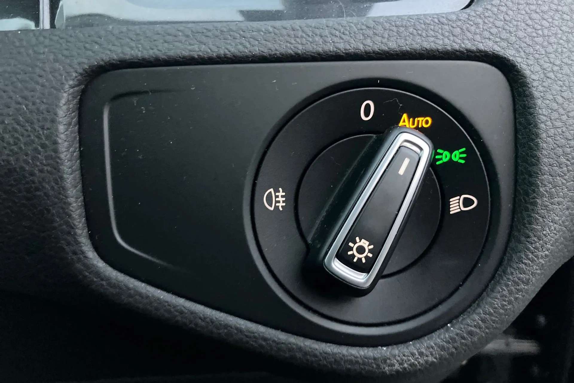 2020 VOLKSWAGEN GOLF 2020 VOLKSWAGEN GOLF