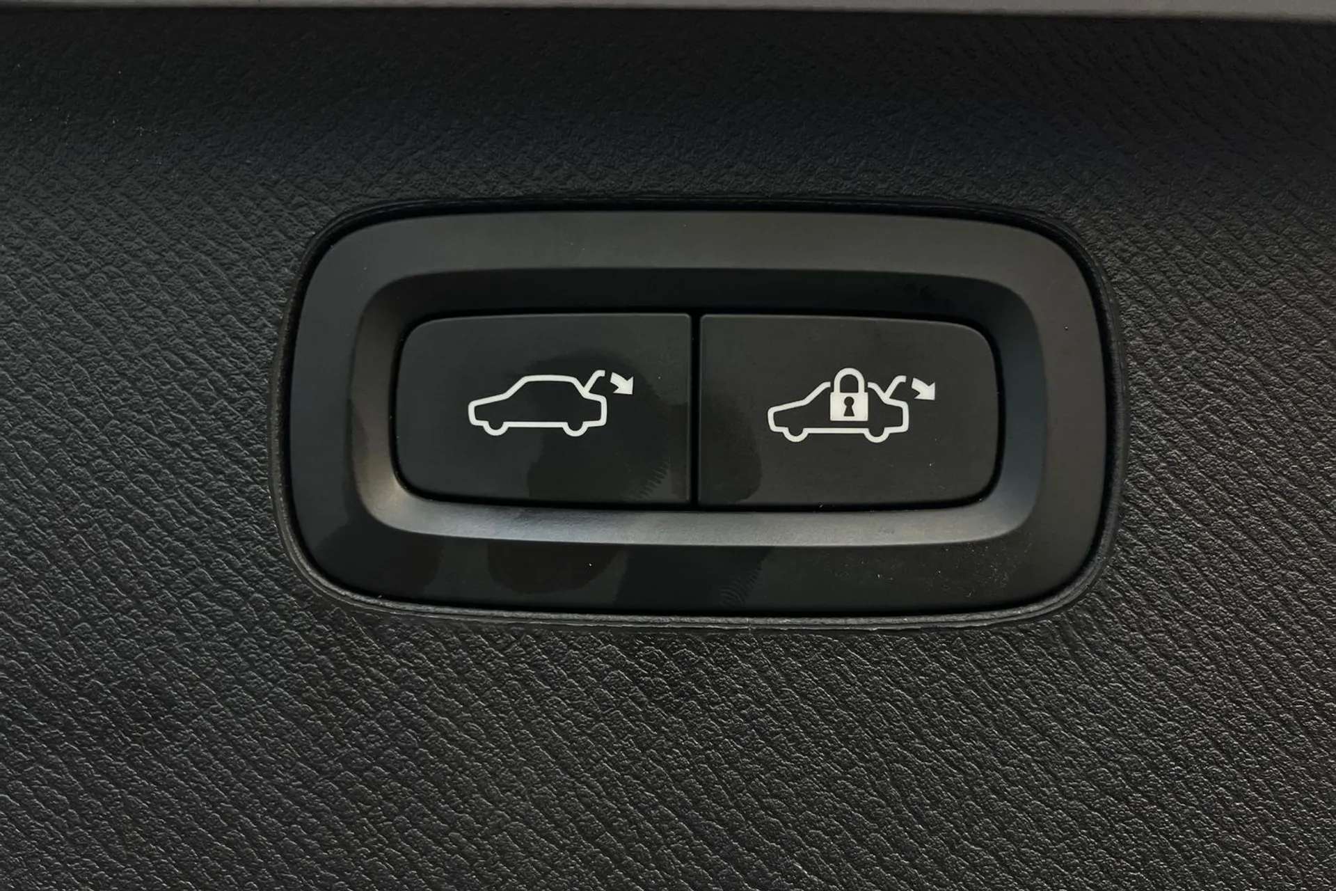 2018 VOLVO XC90 2018 VOLVO XC90