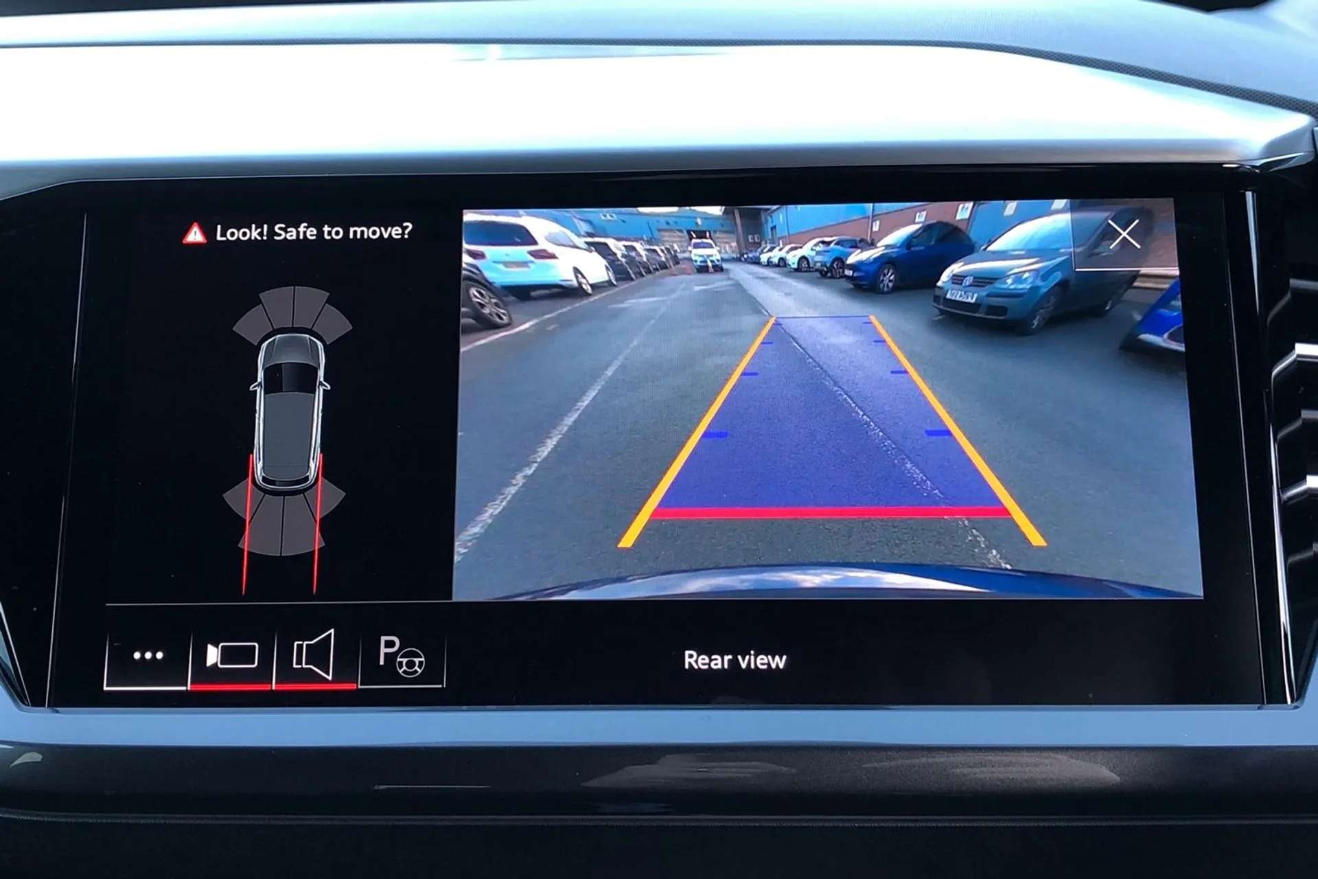 2022 AUDI Q4 2022 AUDI Q4