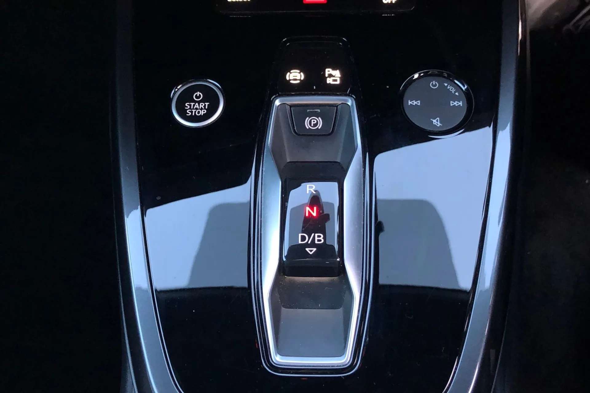 2022 AUDI Q4 2022 AUDI Q4