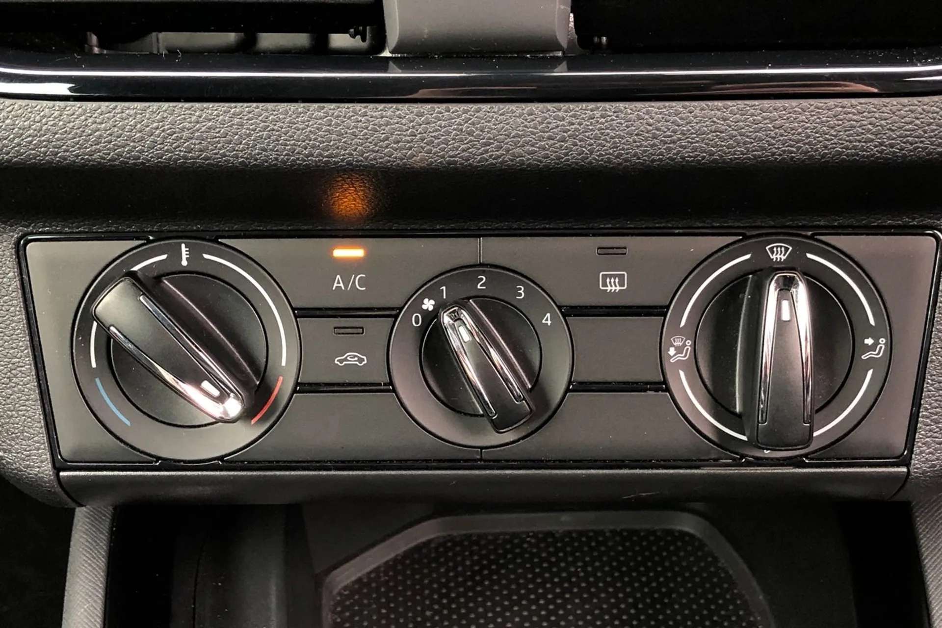 2023 SKODA KAMIQ 2023 SKODA KAMIQ