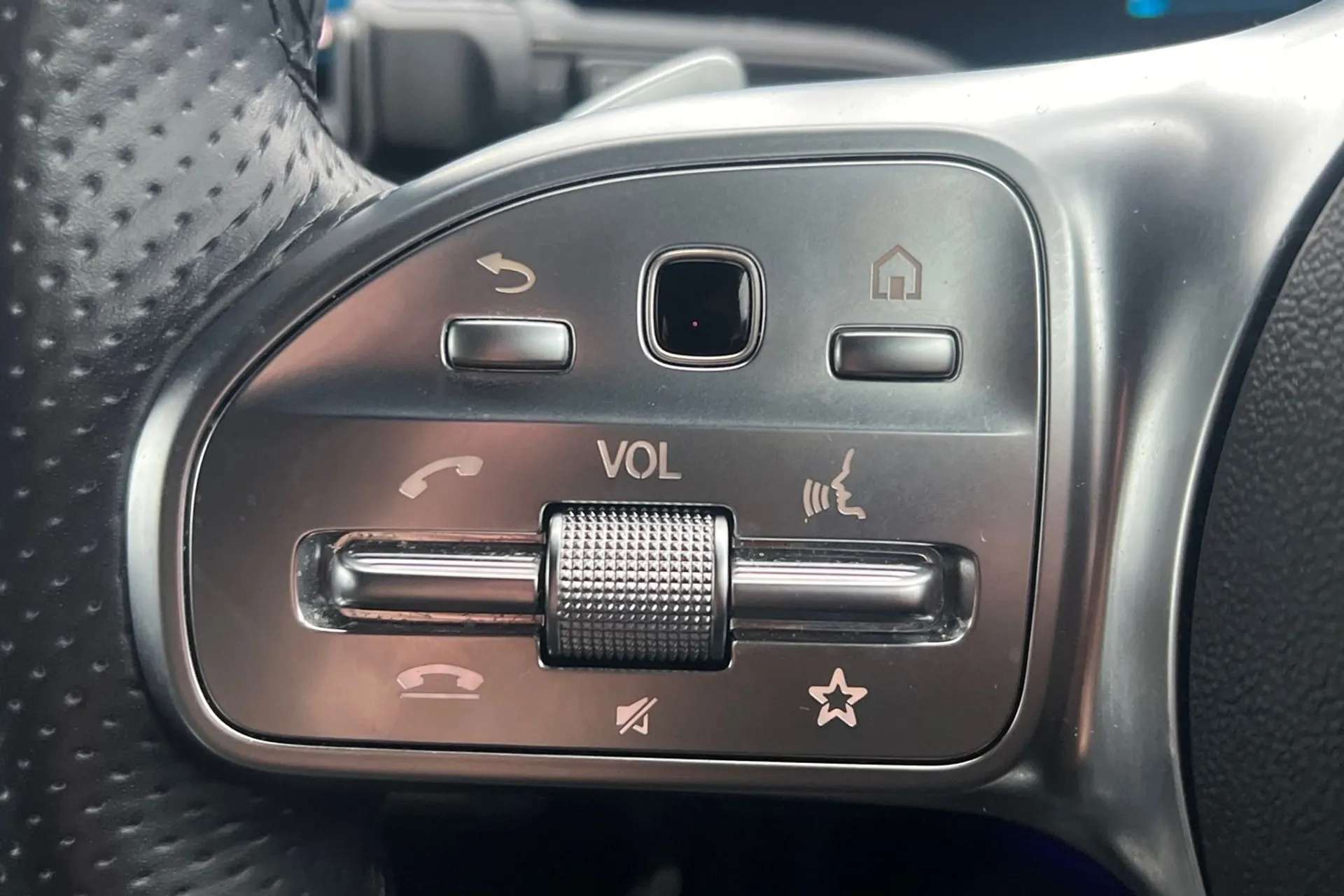 2021 MERCEDES-BENZ A CLASS 2021 MERCEDES-BENZ A CLASS