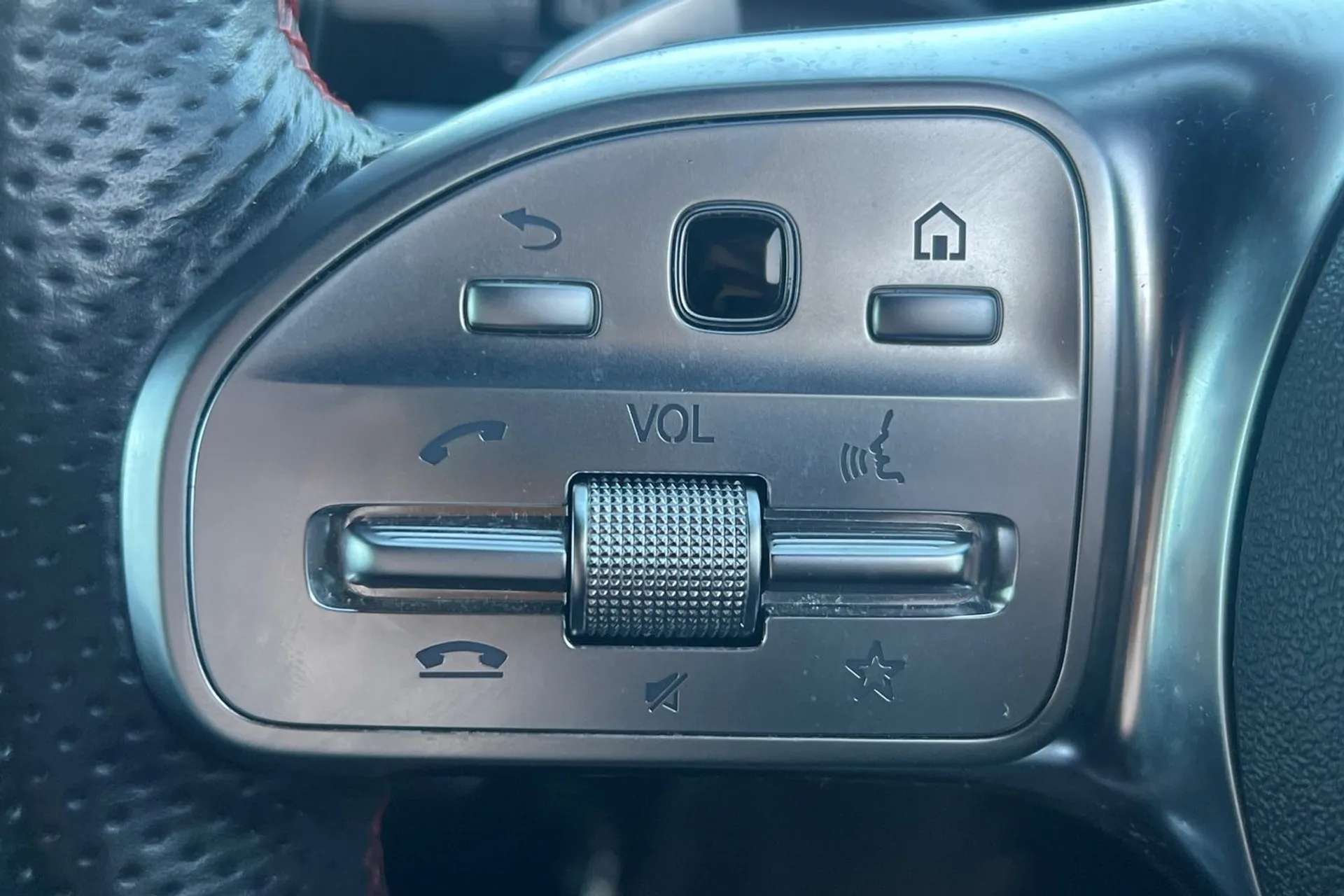 2020 MERCEDES-BENZ A CLASS 2020 MERCEDES-BENZ A CLASS