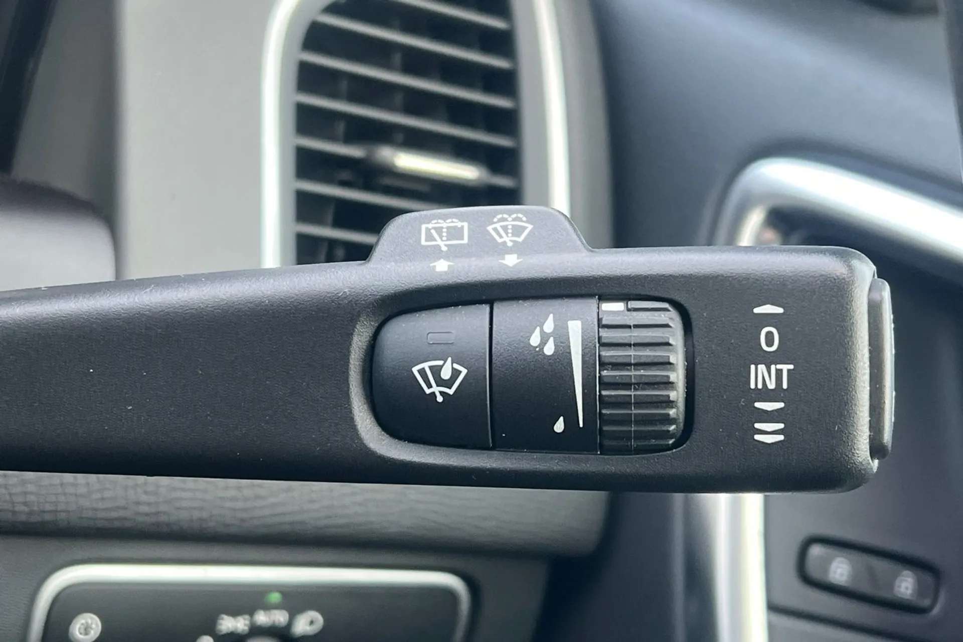 2017 VOLVO XC60 2017 VOLVO XC60