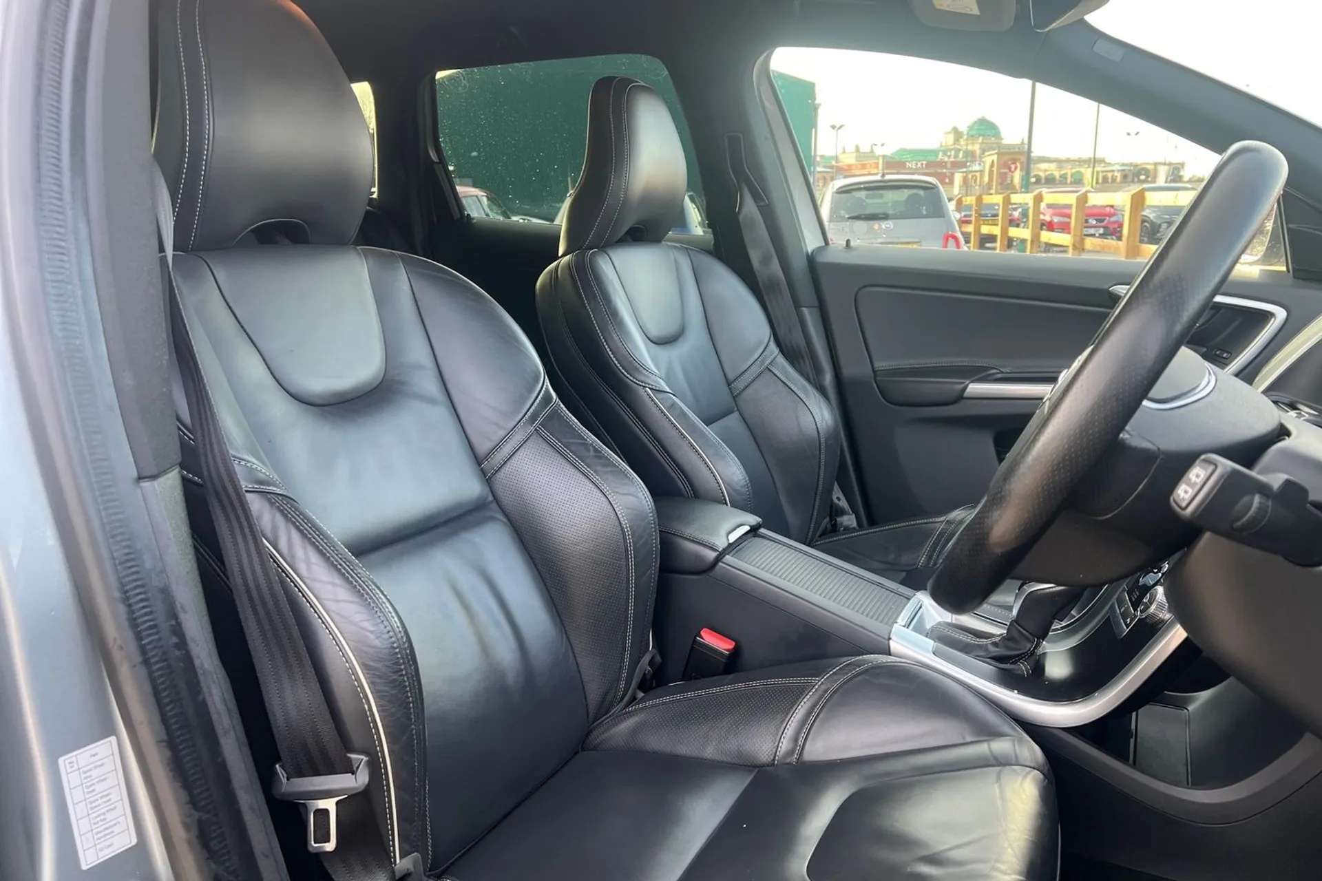 2017 VOLVO XC60 2017 VOLVO XC60