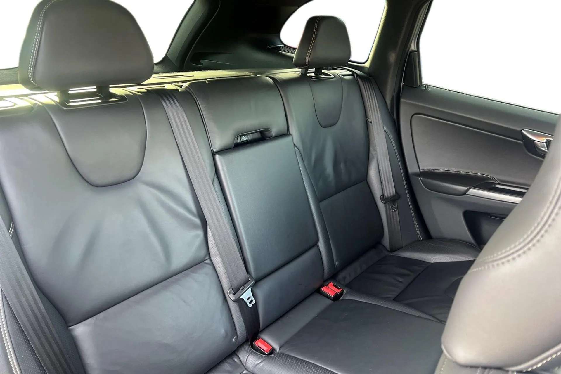 2017 VOLVO XC60 2017 VOLVO XC60