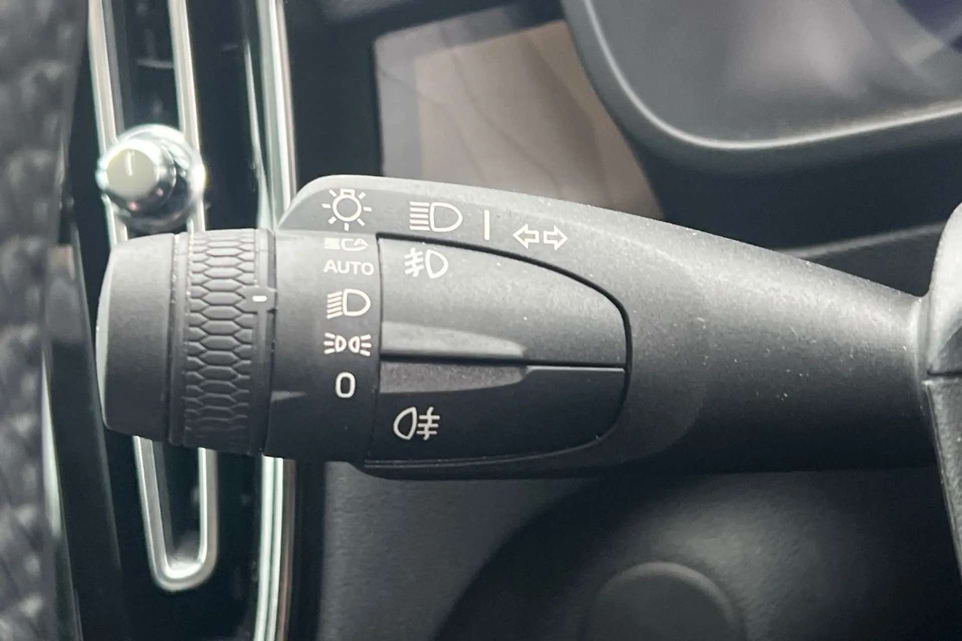 2022 VOLVO C40 2022 VOLVO C40