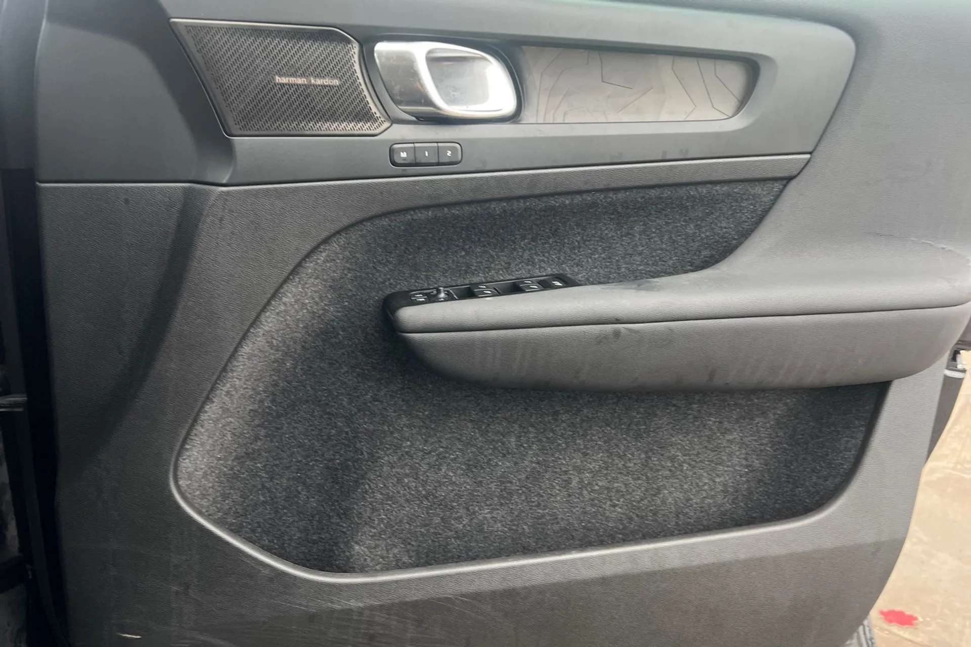 2022 VOLVO C40 2022 VOLVO C40