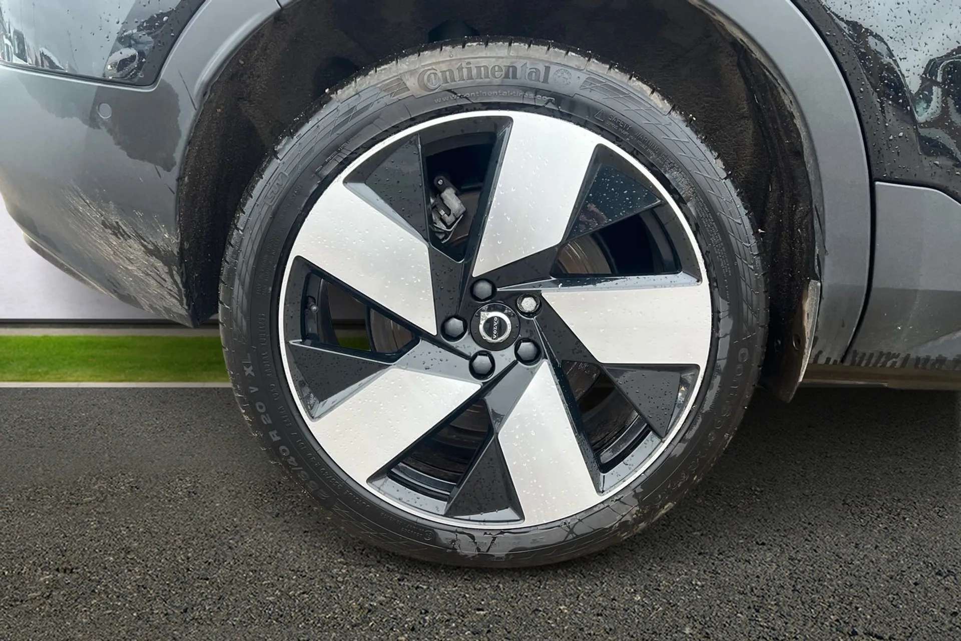 2022 VOLVO C40 2022 VOLVO C40