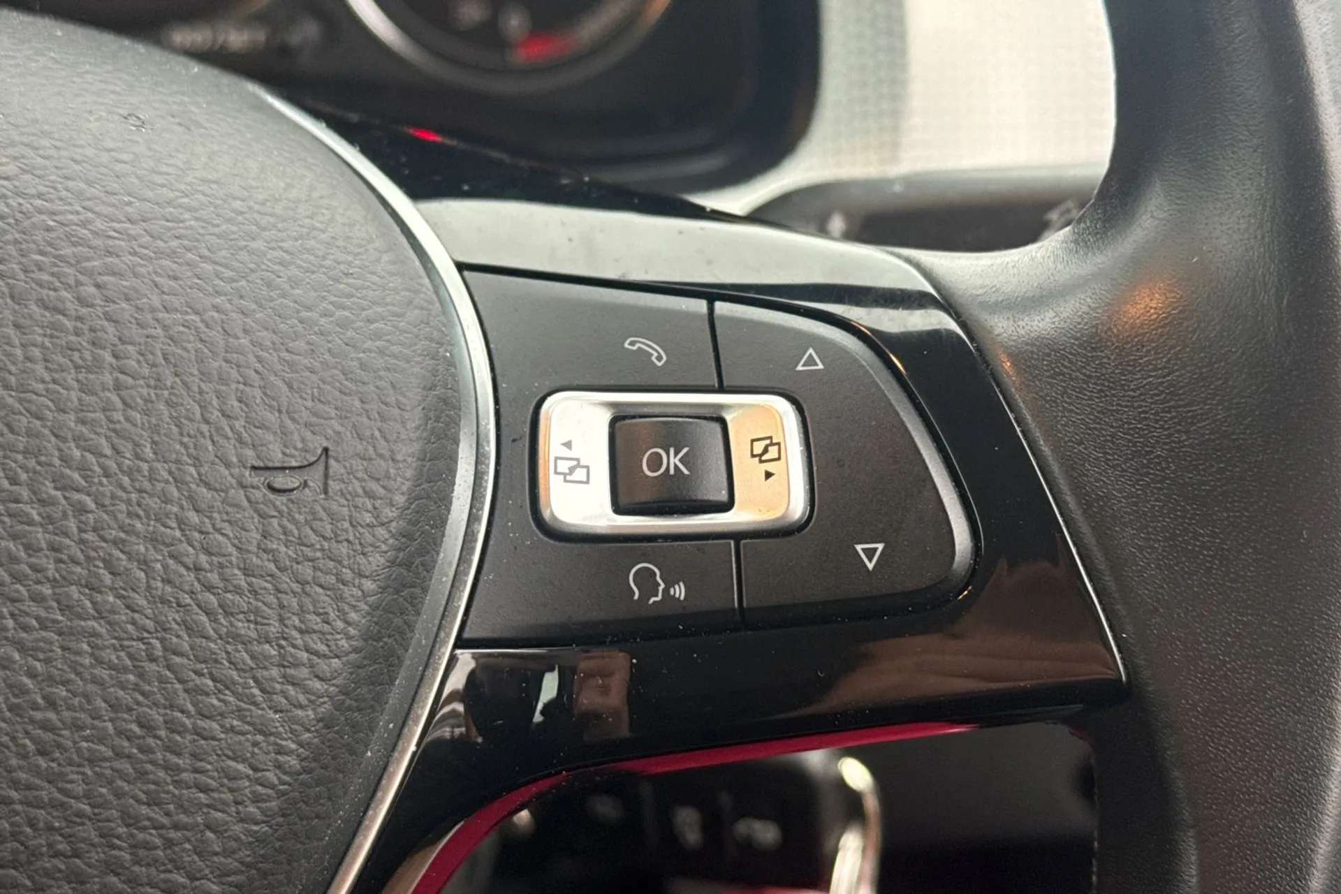 2017 VOLKSWAGEN UP 2017 VOLKSWAGEN UP