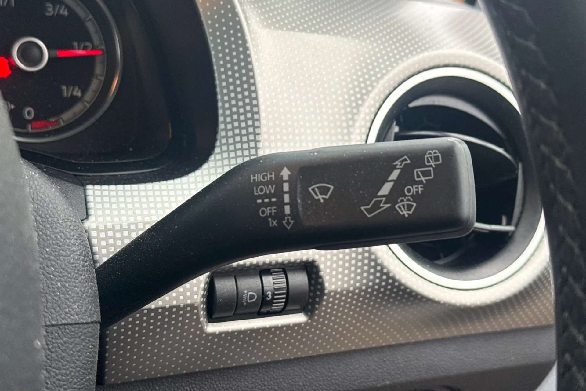 2017 VOLKSWAGEN UP 2017 VOLKSWAGEN UP