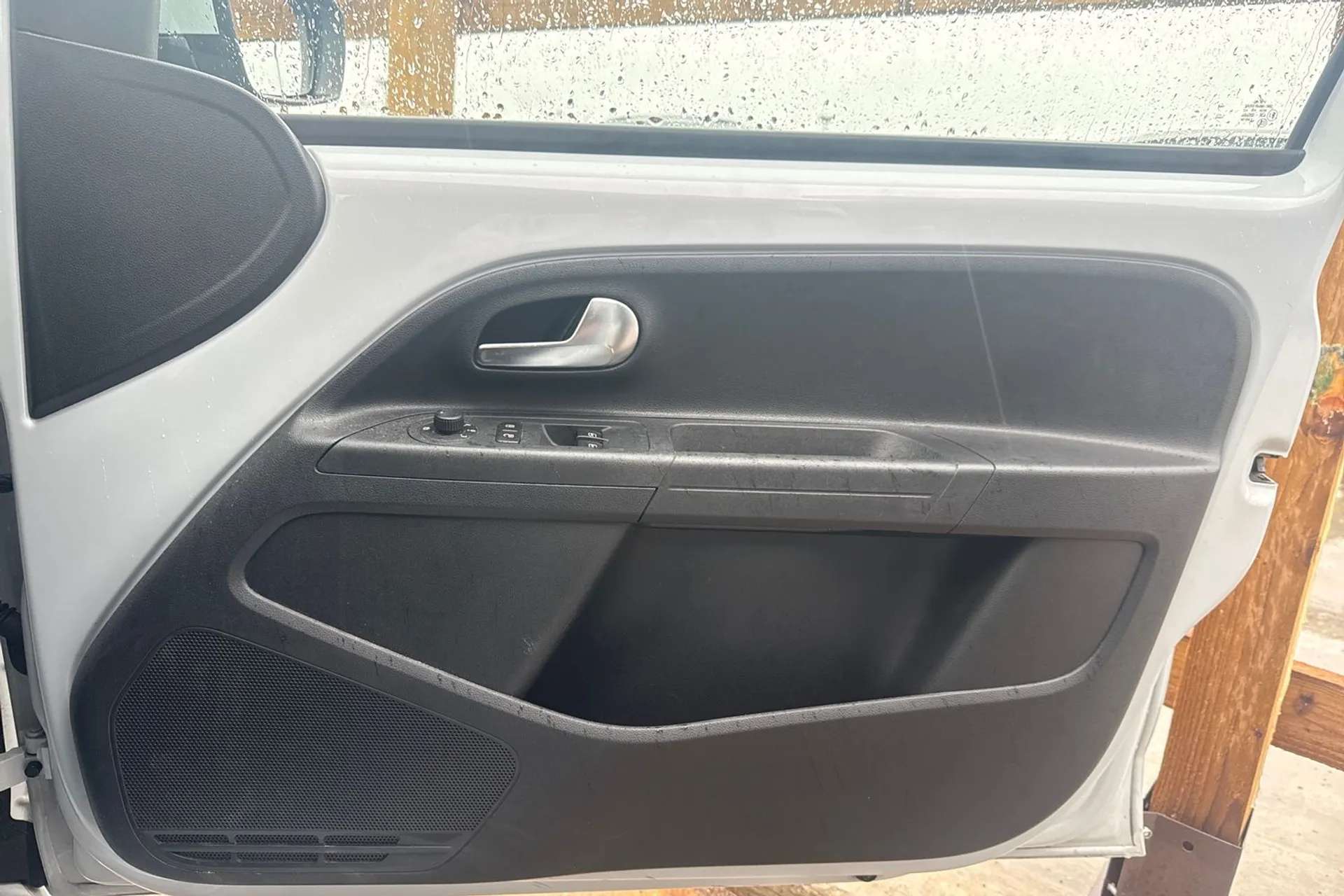 2017 VOLKSWAGEN UP 2017 VOLKSWAGEN UP