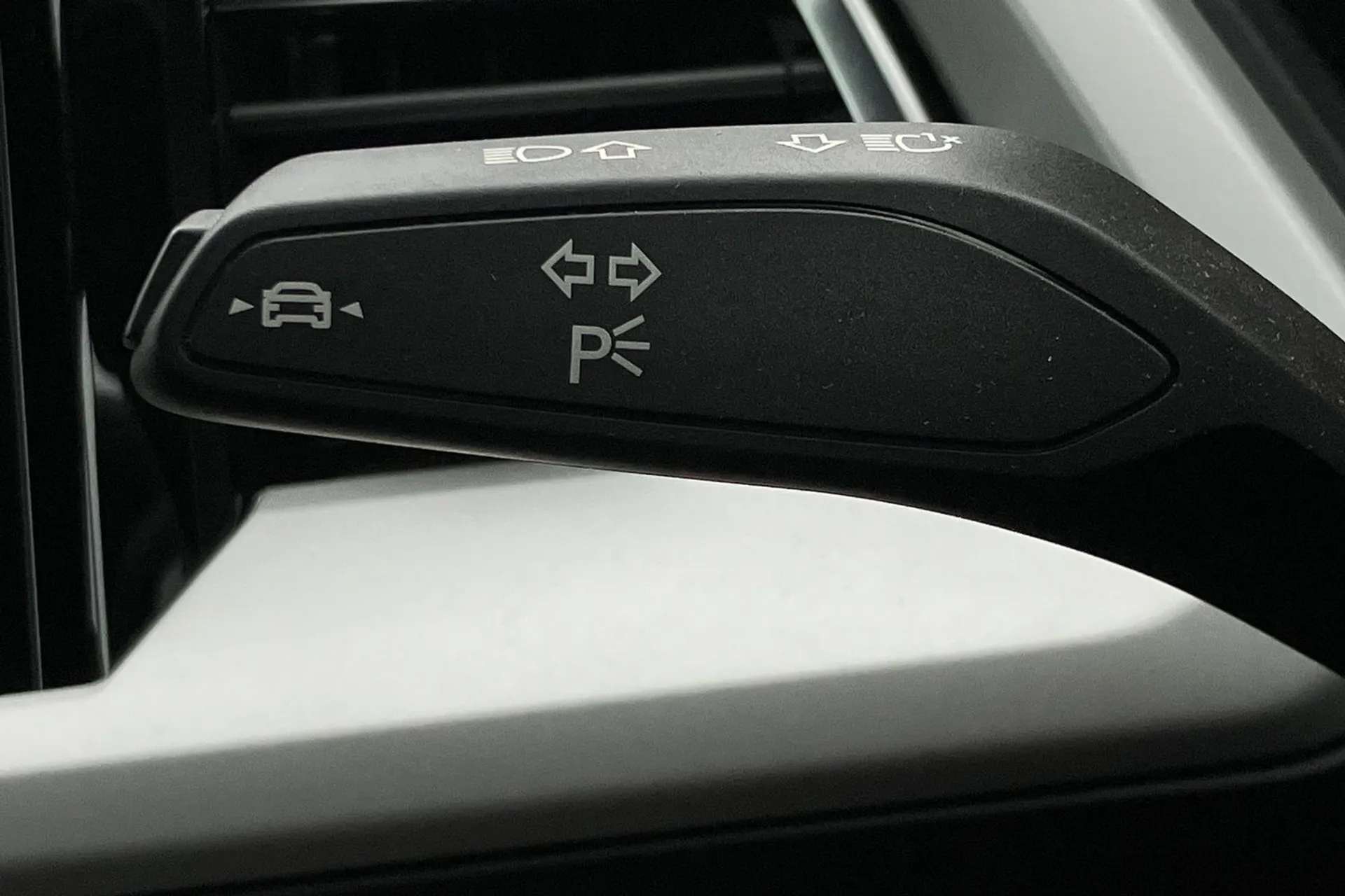 2021 AUDI Q4 2021 AUDI Q4