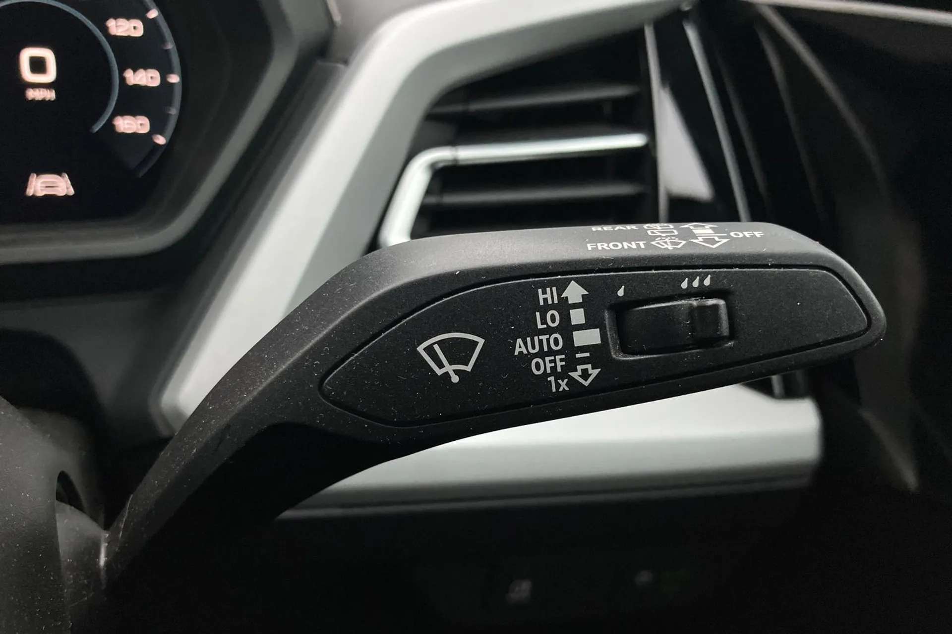 2021 AUDI Q4 2021 AUDI Q4