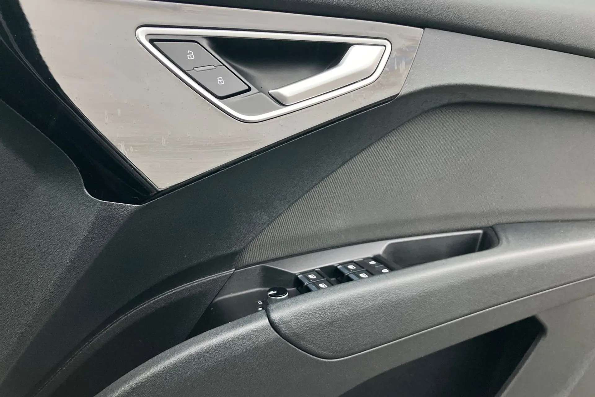 2021 AUDI Q4 2021 AUDI Q4