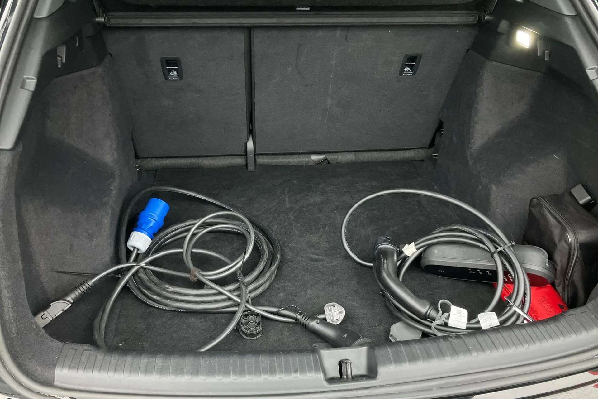 2021 AUDI Q4 2021 AUDI Q4