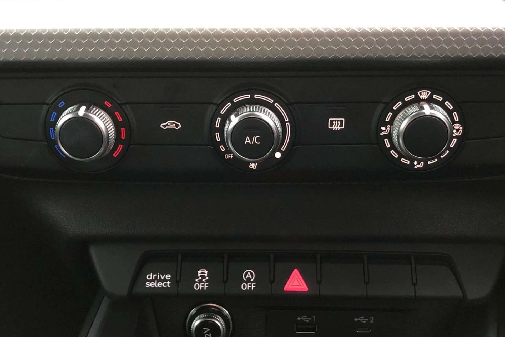 2020 AUDI A1 2020 AUDI A1