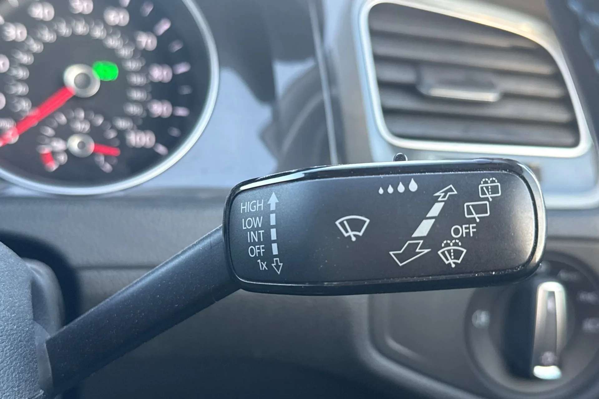 2020 VOLKSWAGEN GOLF 2020 VOLKSWAGEN GOLF