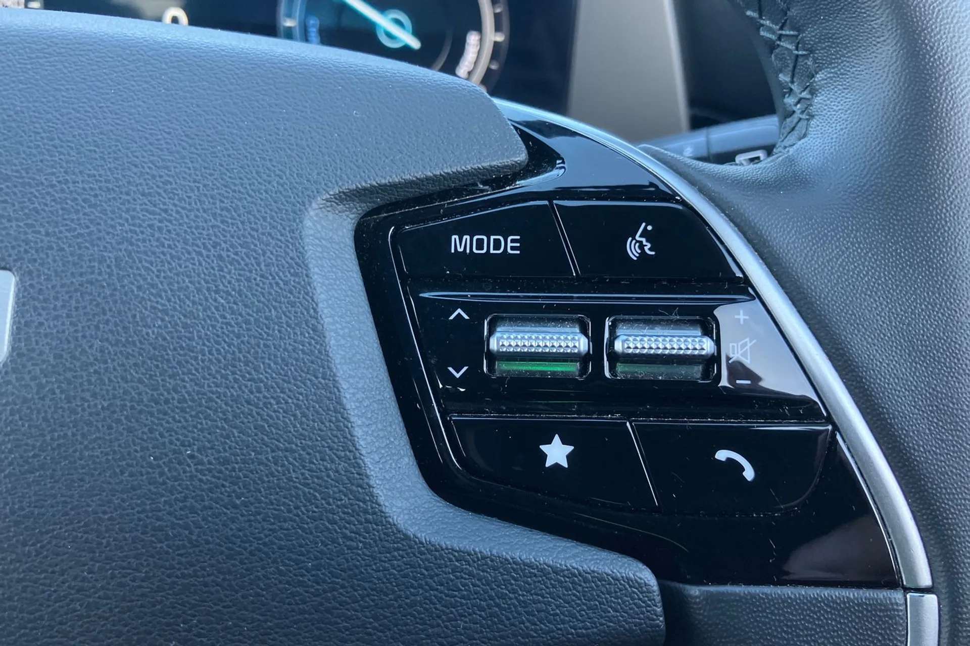 2023 KIA NIRO 2023 KIA NIRO