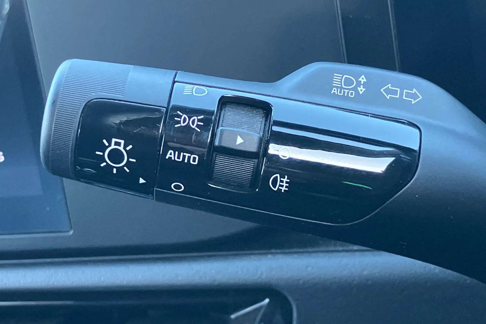 2023 KIA NIRO 2023 KIA NIRO