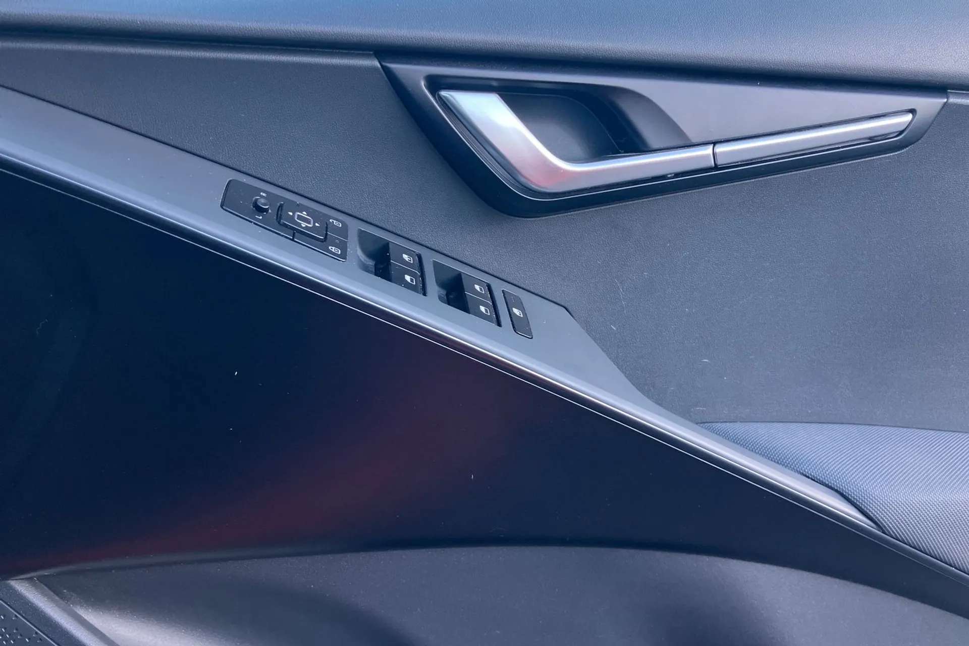 2023 KIA NIRO 2023 KIA NIRO