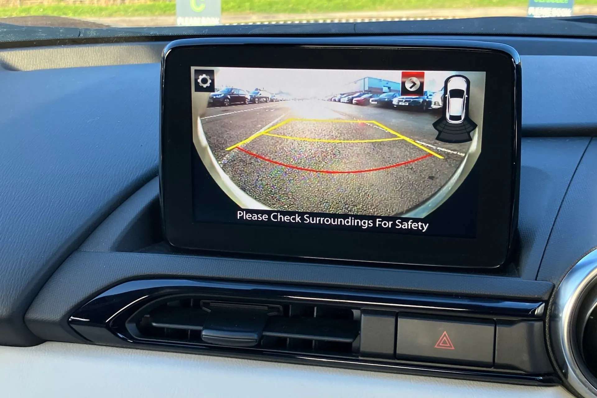 2021 MAZDA MX-5 2021 MAZDA MX-5