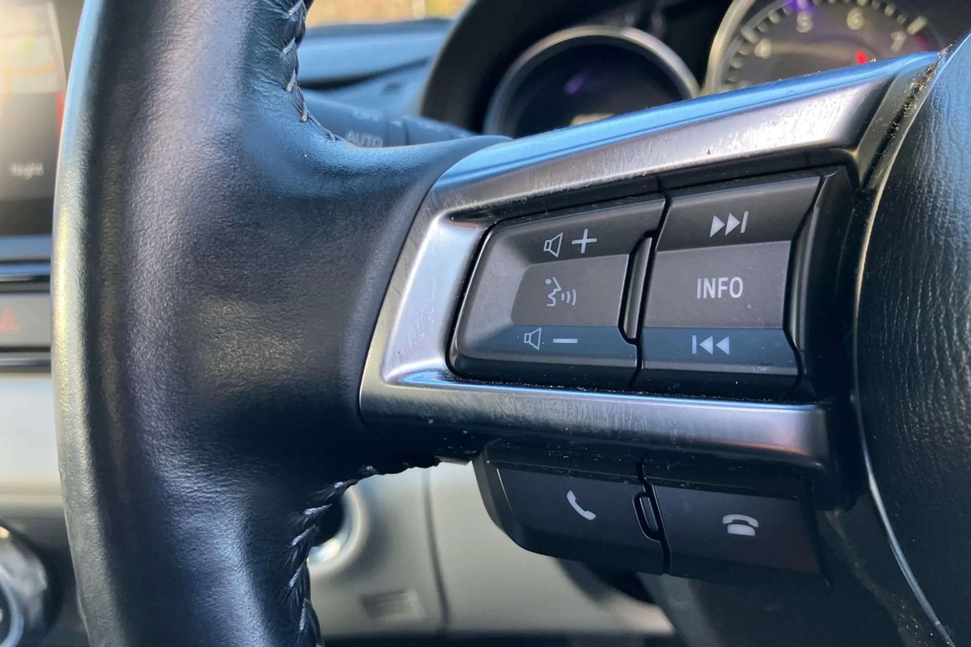 2021 MAZDA MX-5 2021 MAZDA MX-5