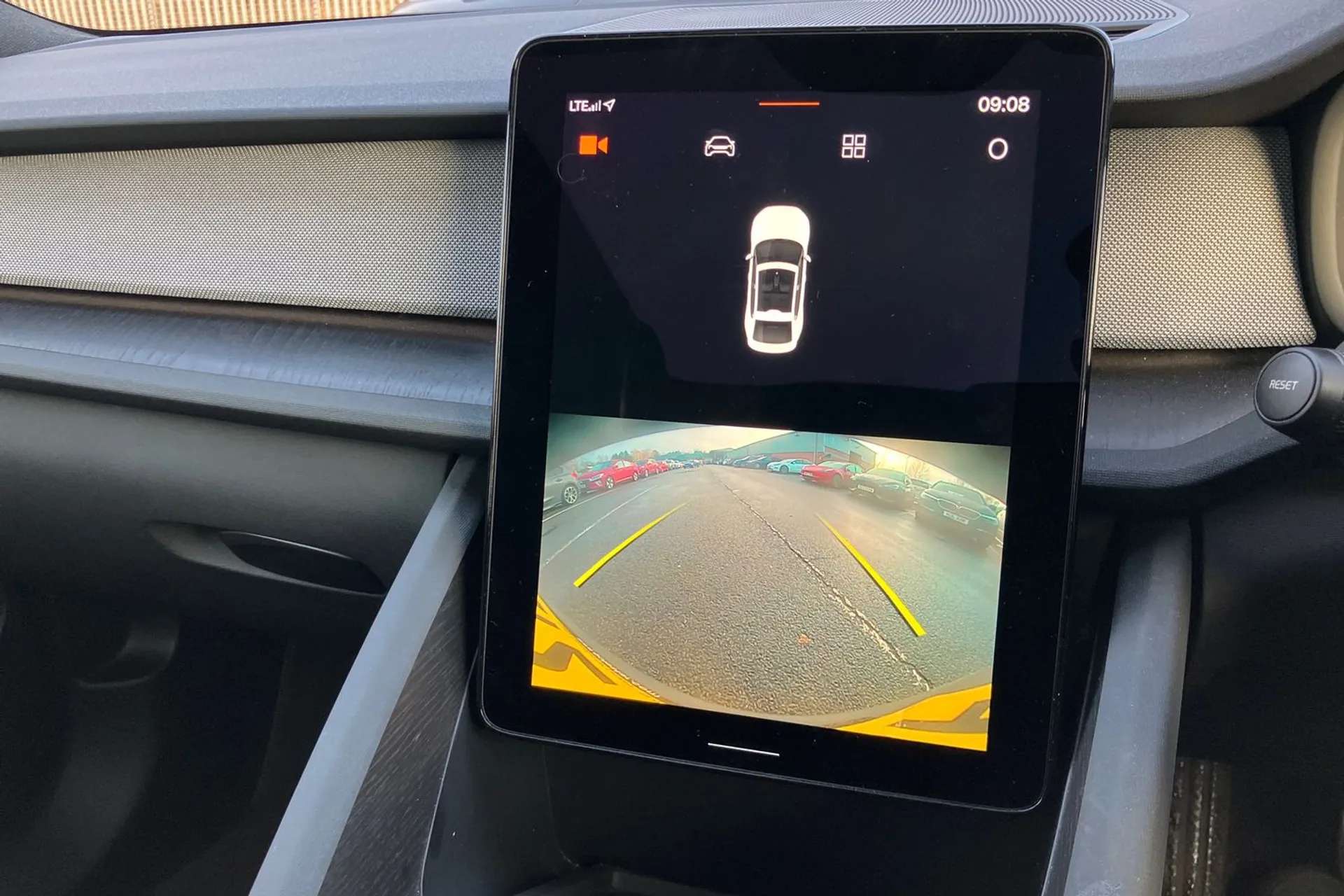 2022 POLESTAR 2 2022 POLESTAR 2