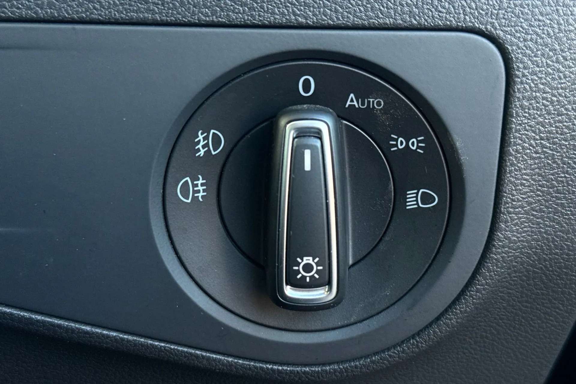 2019 VOLKSWAGEN TIGUAN 2019 VOLKSWAGEN TIGUAN