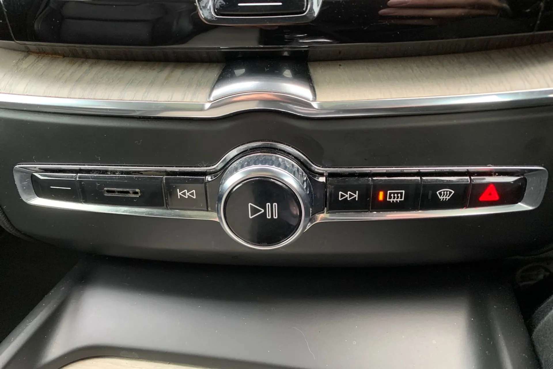 2019 VOLVO XC60 2019 VOLVO XC60