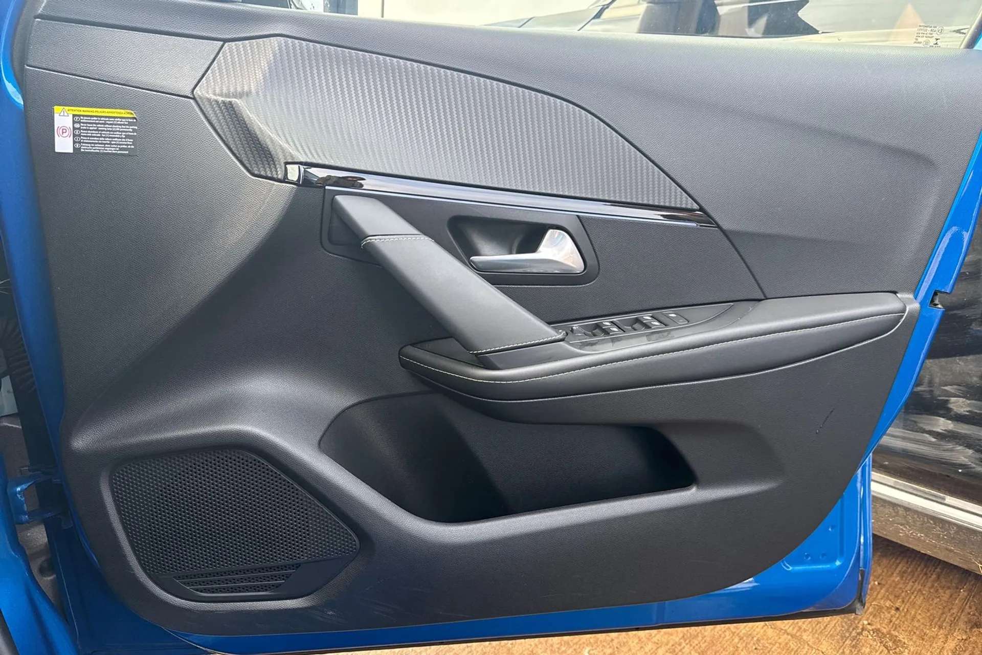 2021 PEUGEOT 208 2021 PEUGEOT 208