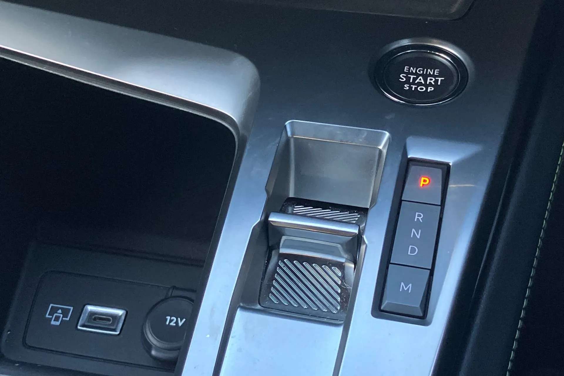 2024 PEUGEOT 408 2024 PEUGEOT 408