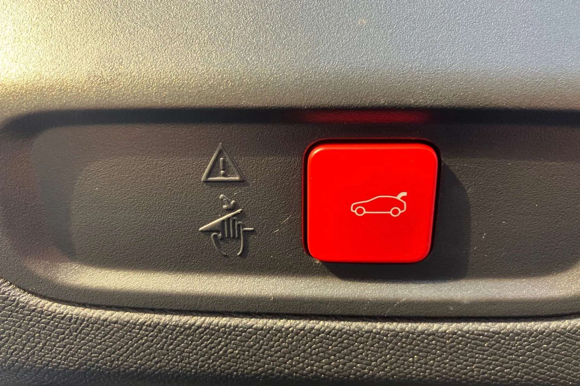 2024 PEUGEOT 408 2024 PEUGEOT 408