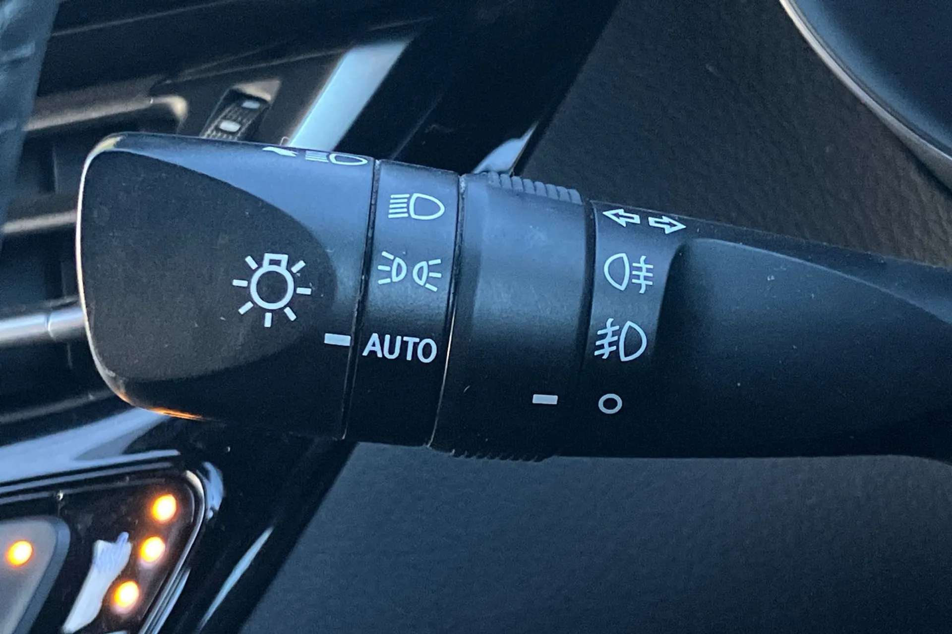 2020 TOYOTA C-HR 2020 TOYOTA C-HR