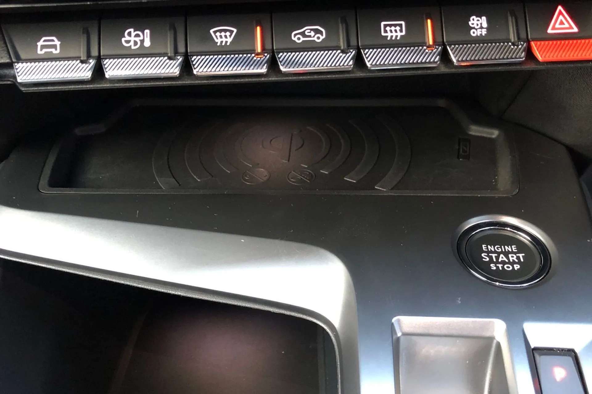 2023 PEUGEOT 408 2023 PEUGEOT 408