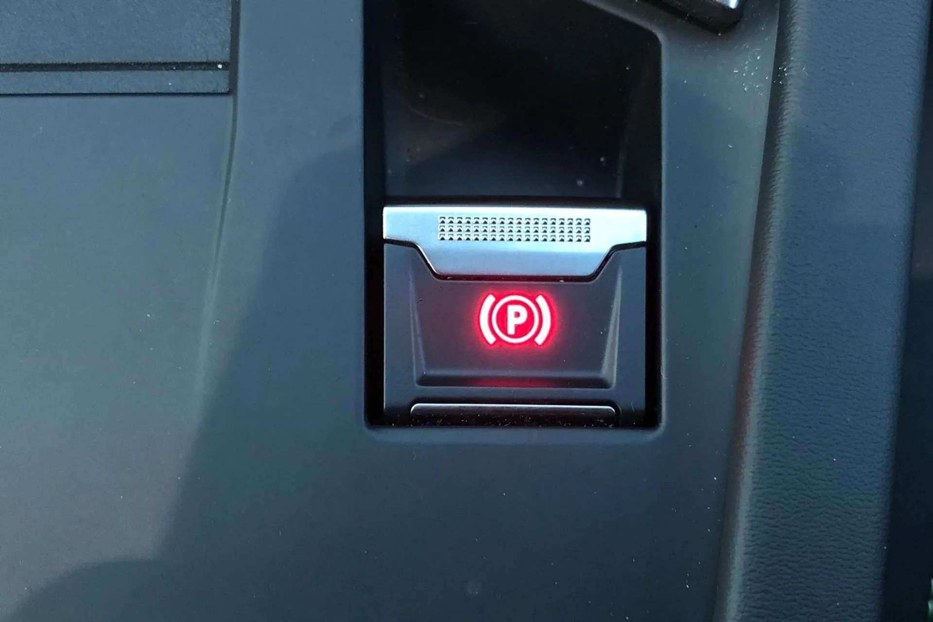 2023 PEUGEOT 408 2023 PEUGEOT 408