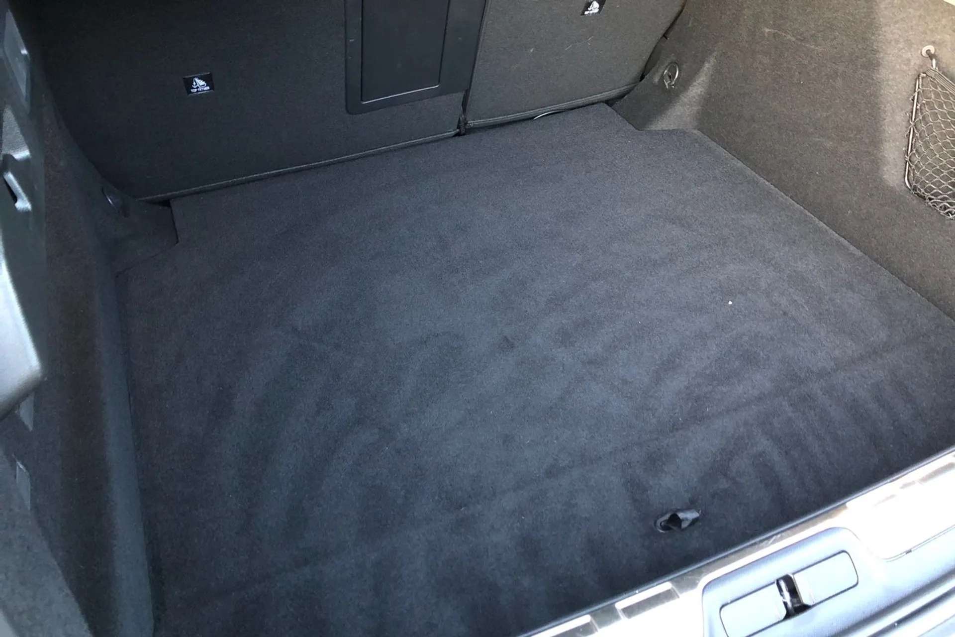 2023 PEUGEOT 408 2023 PEUGEOT 408