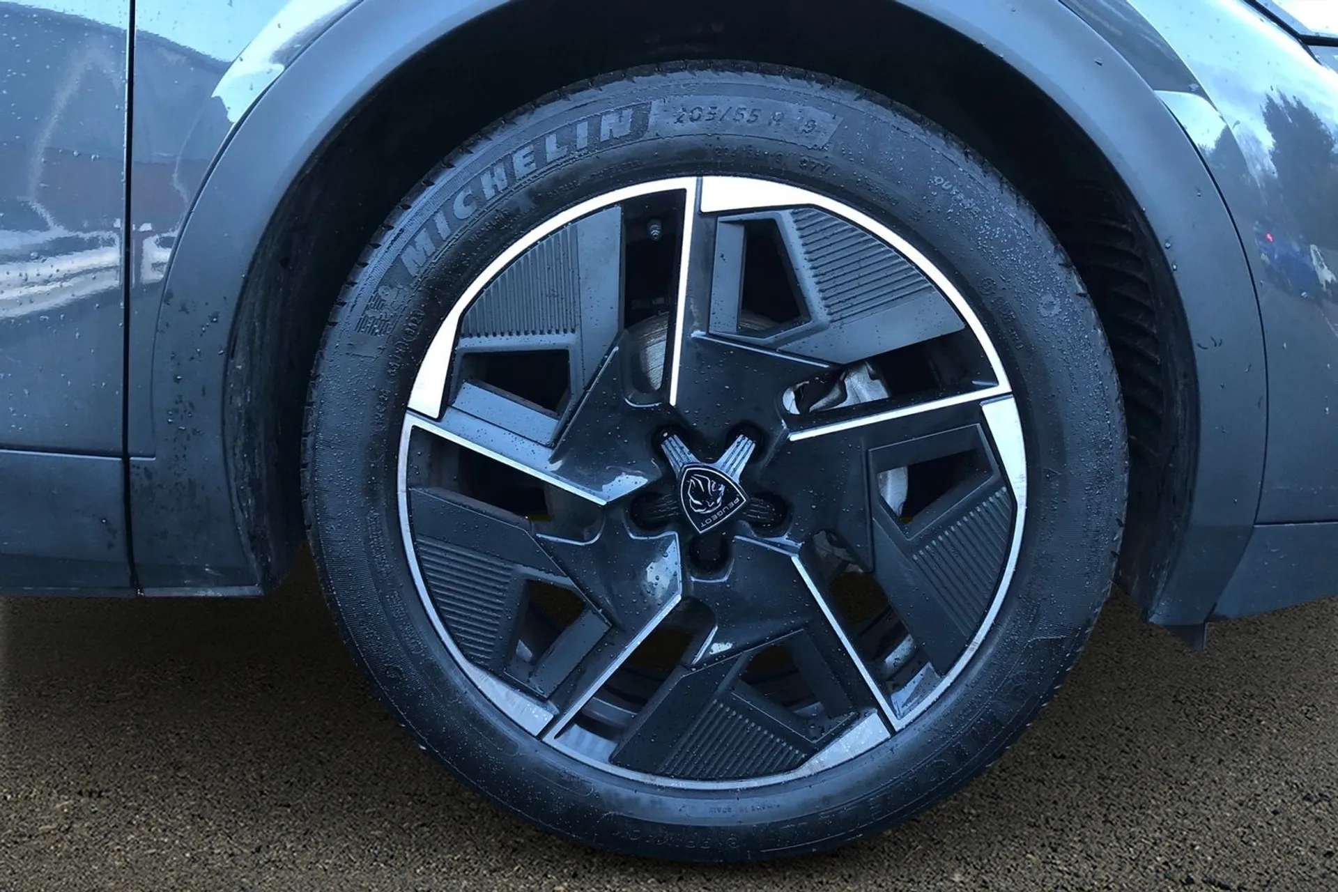 2023 PEUGEOT 408 2023 PEUGEOT 408