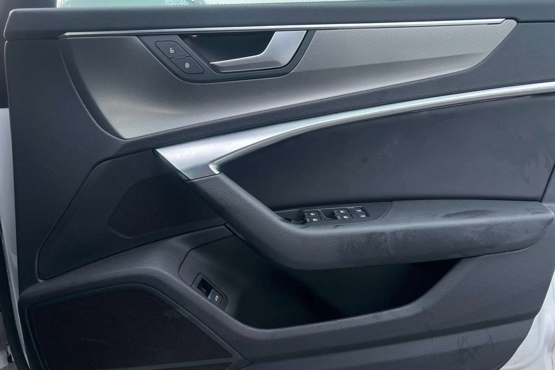 2021 AUDI A6 2021 AUDI A6