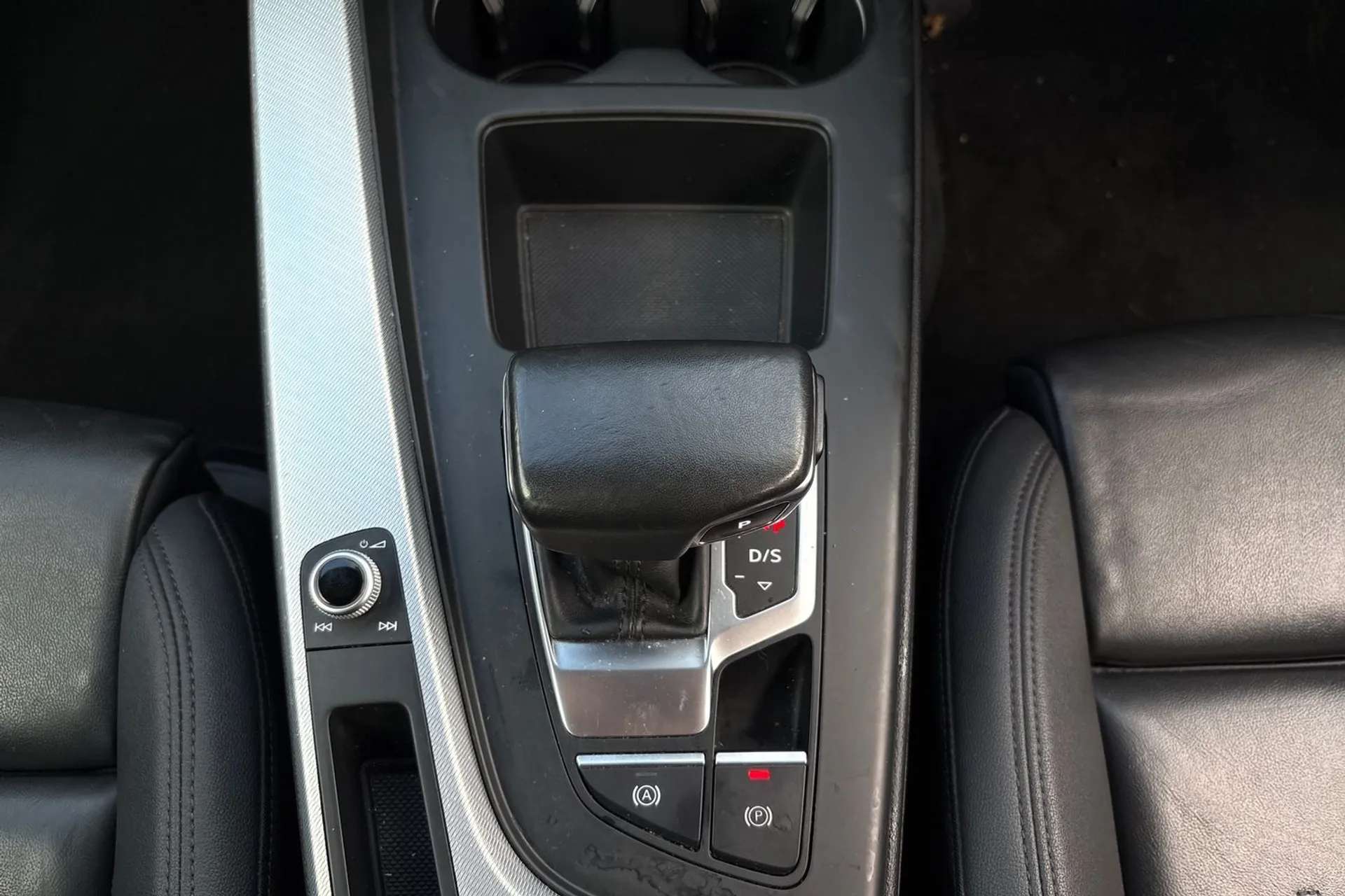 2022 AUDI A4 2022 AUDI A4