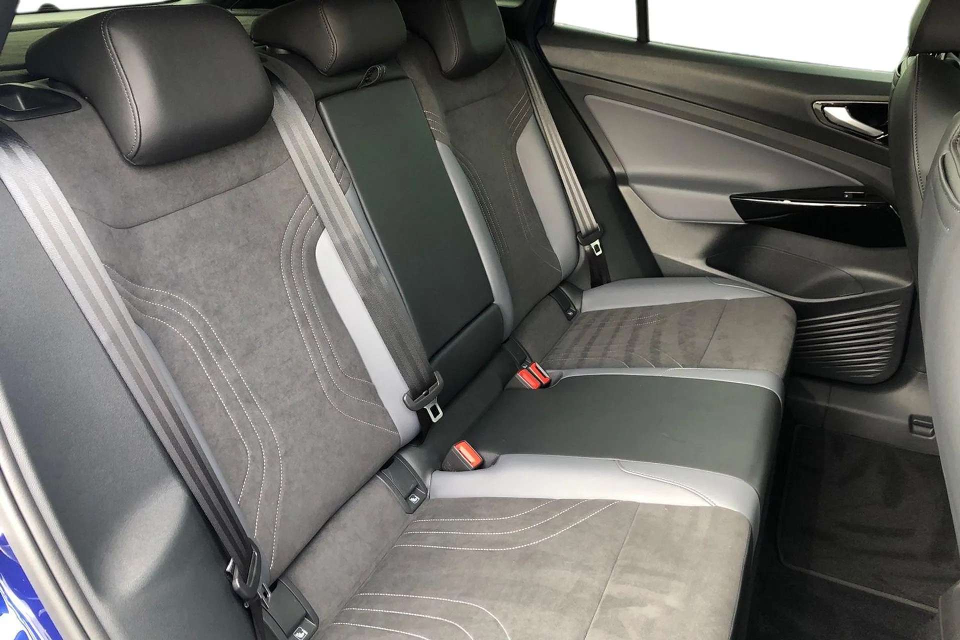 2023 VOLKSWAGEN ID.4 2023 VOLKSWAGEN ID.4