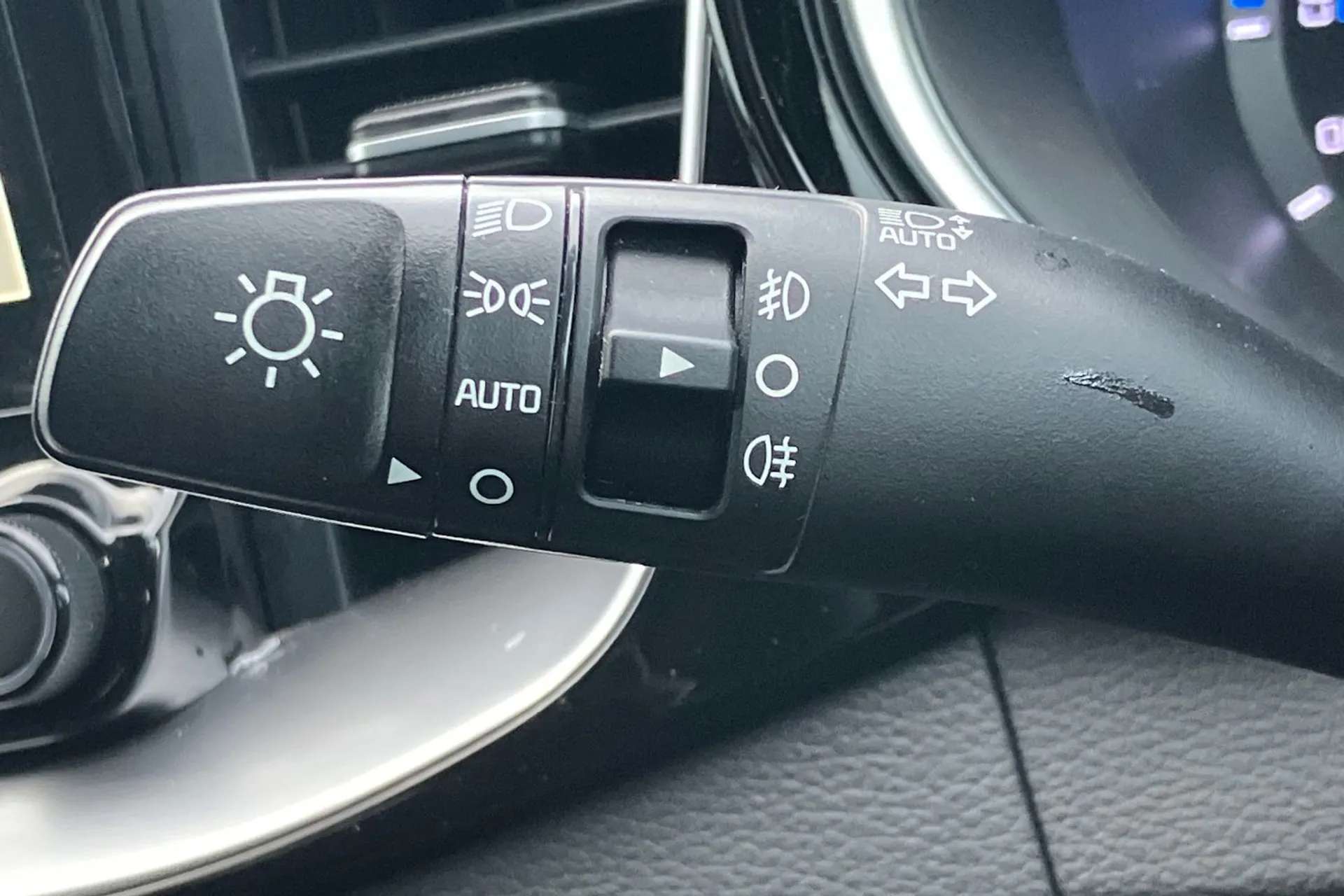 2023 KIA XCEED 2023 KIA XCEED