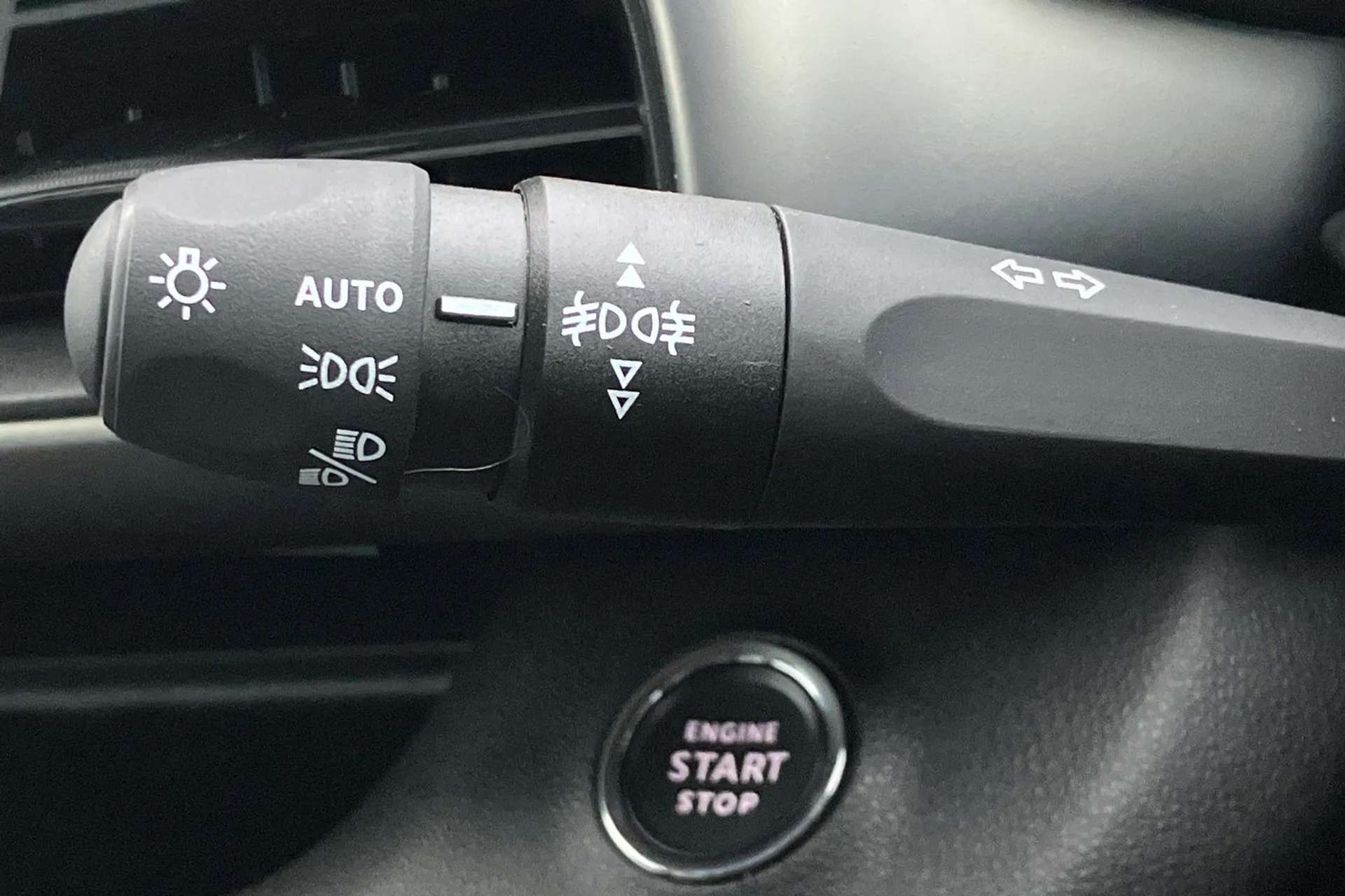 2025 JEEP AVENGER 2025 JEEP AVENGER