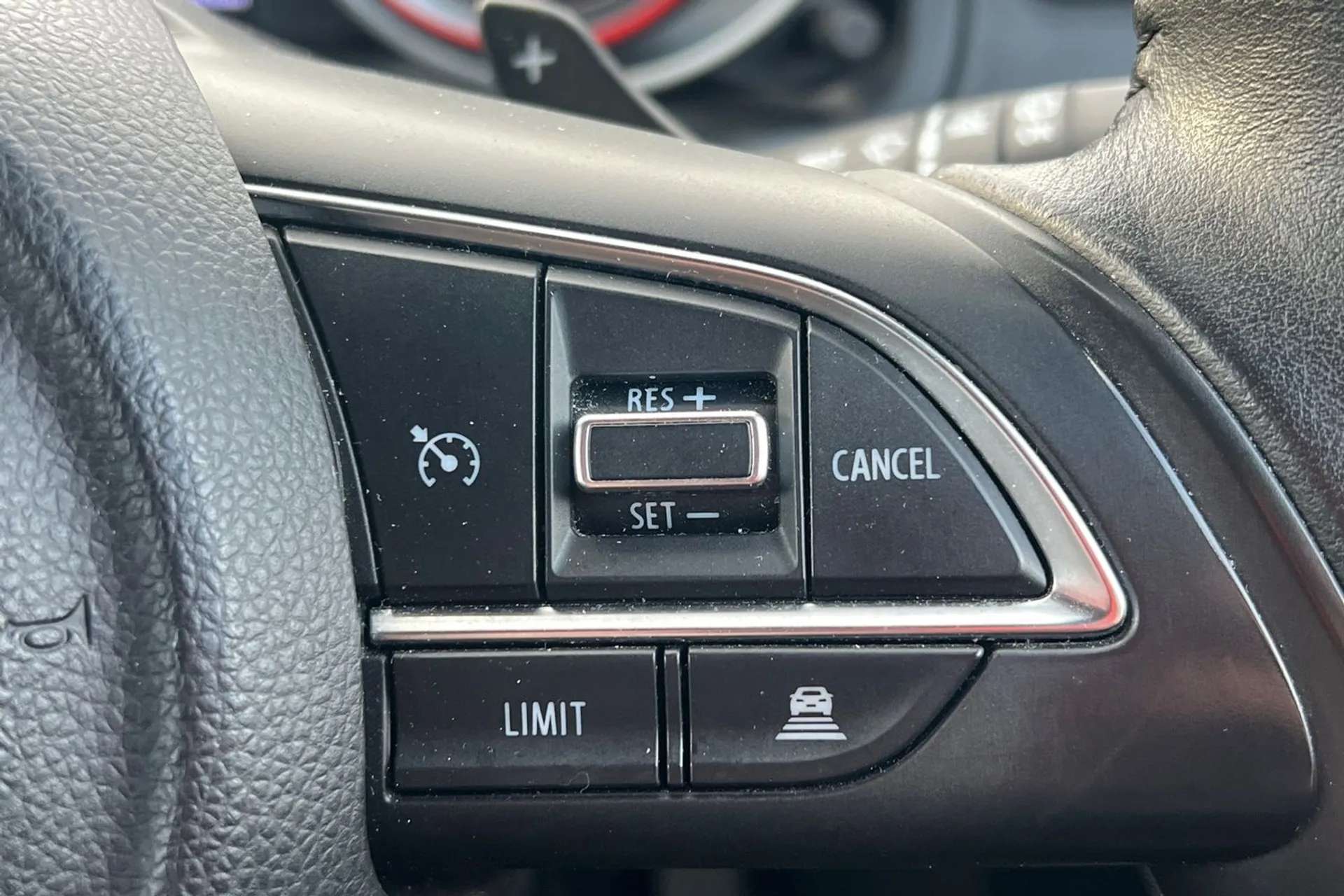 2018 SUZUKI SWIFT 2018 SUZUKI SWIFT