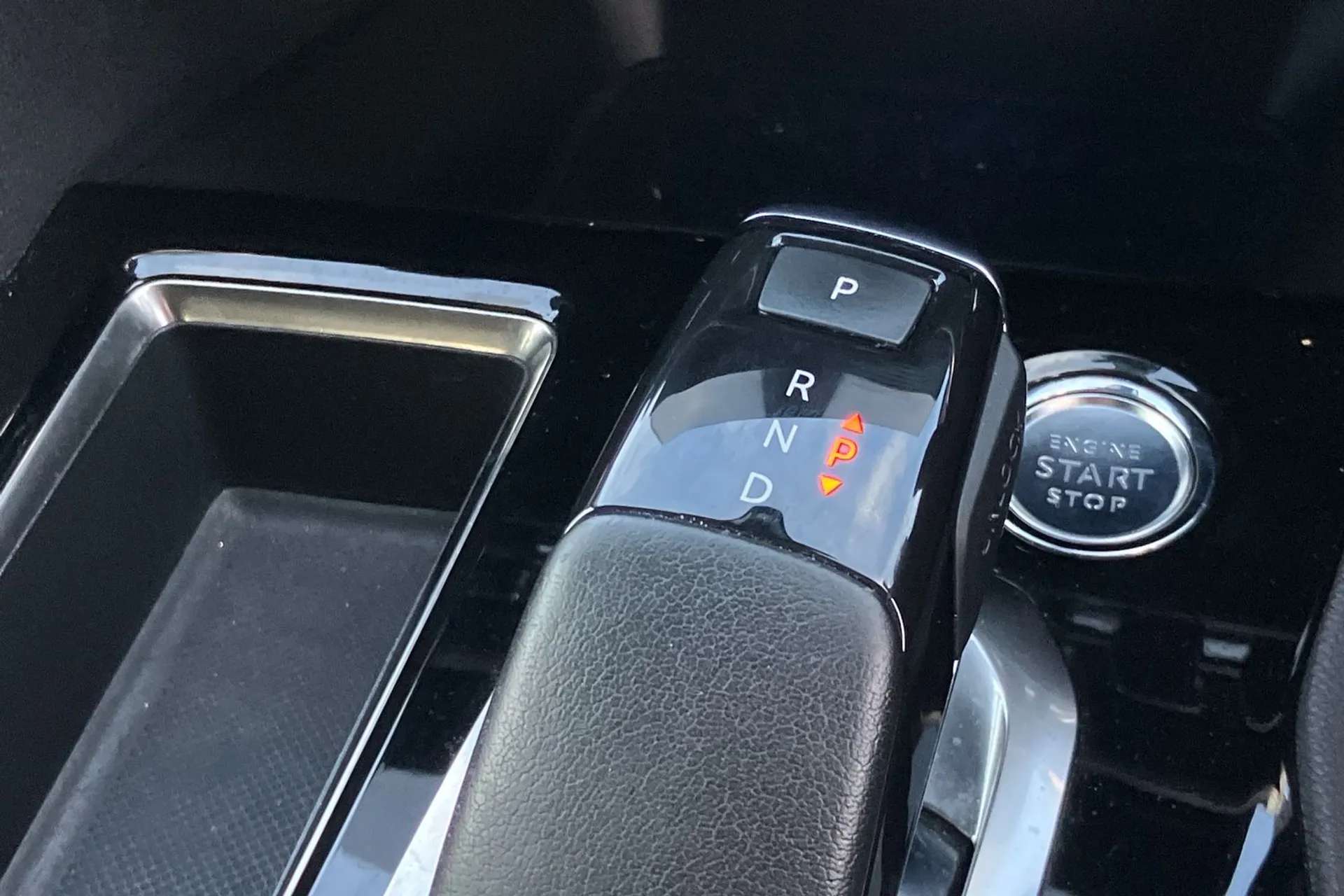 2021 PEUGEOT 3008 2021 PEUGEOT 3008