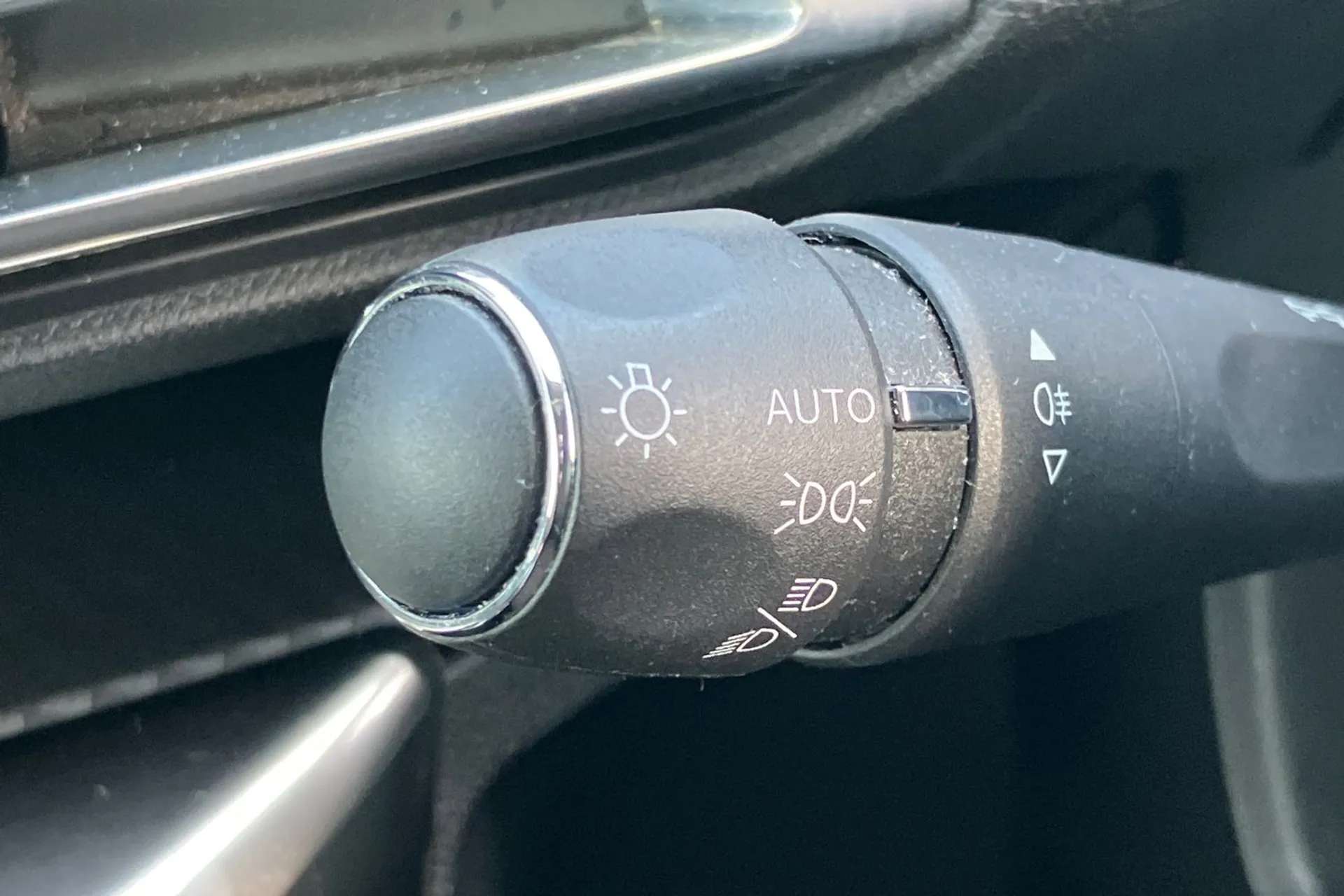 2021 PEUGEOT 3008 2021 PEUGEOT 3008