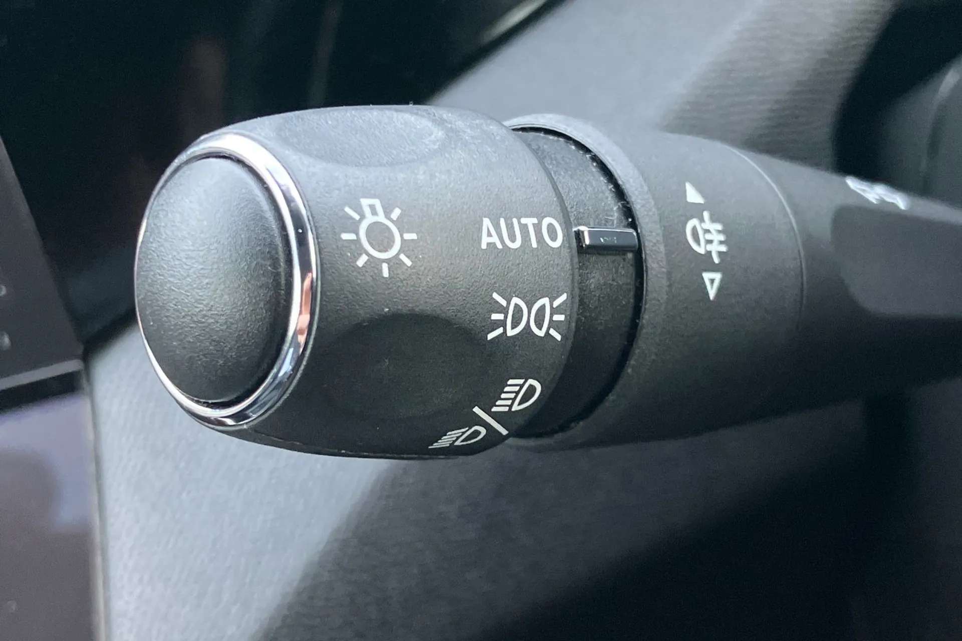 2023 PEUGEOT 408 2023 PEUGEOT 408