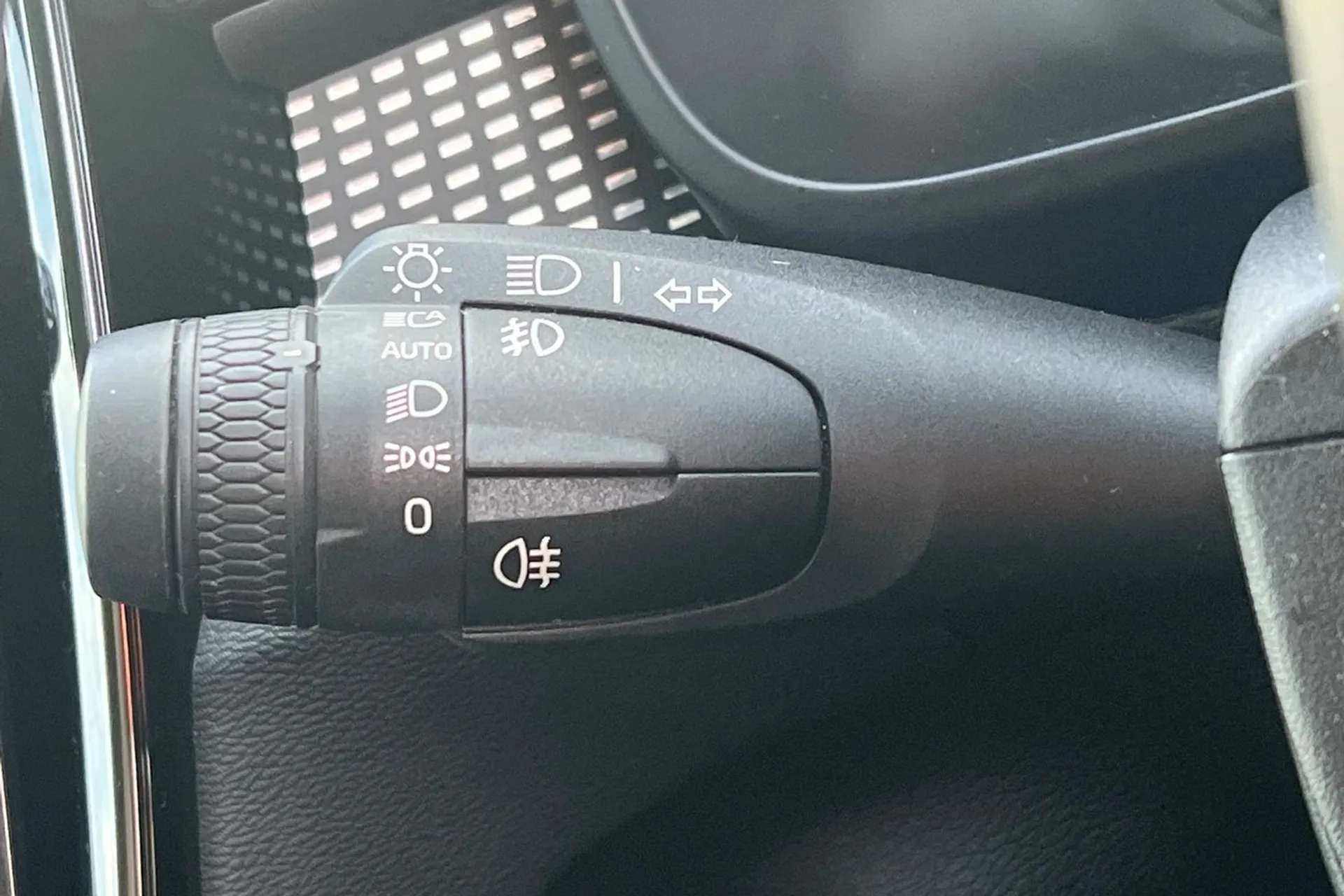 2020 VOLVO XC40 2020 VOLVO XC40