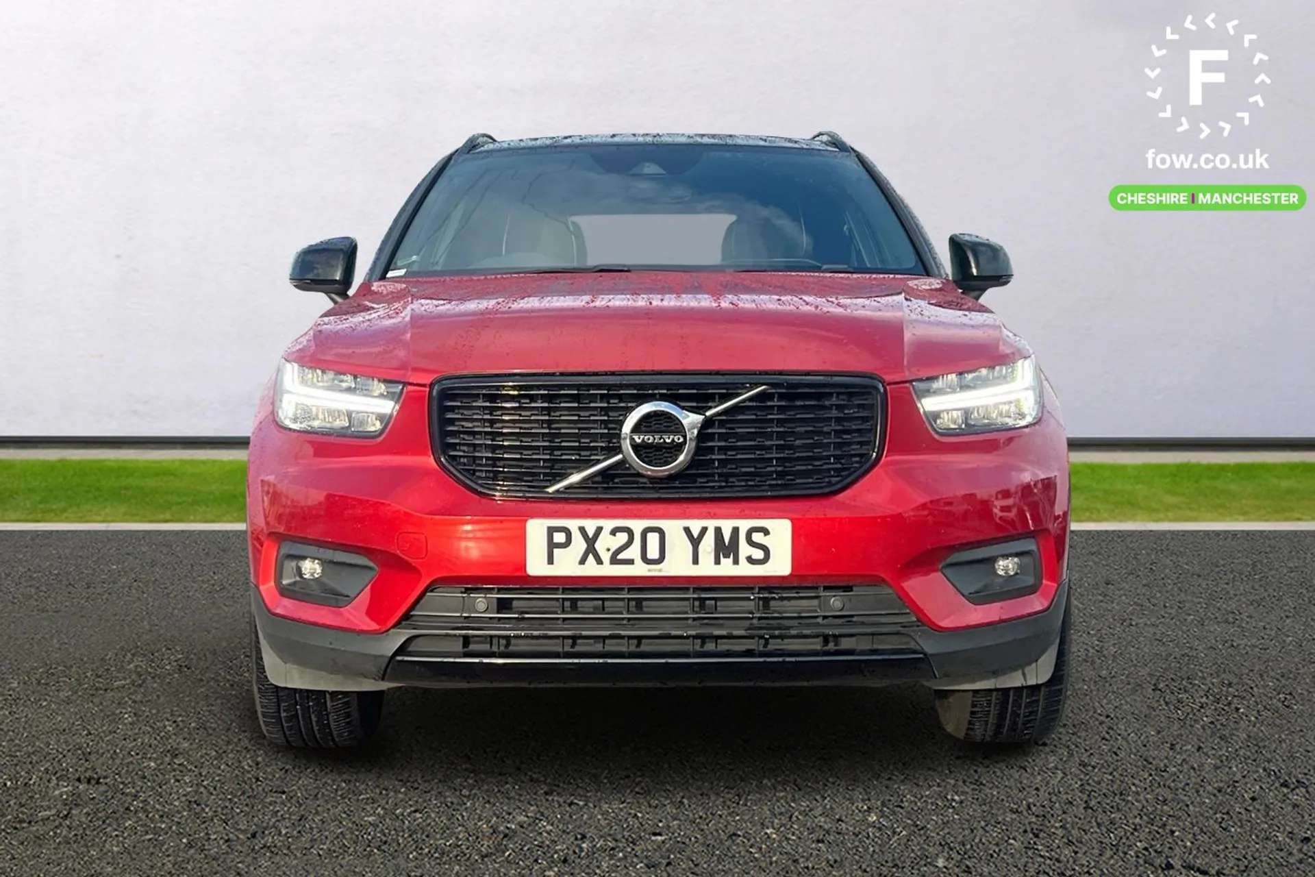 2020 VOLVO XC40 2020 VOLVO XC40